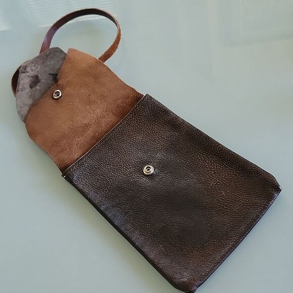 Leather Crossbody Hand Crafted Artisan Bag - Picture 3 of 10